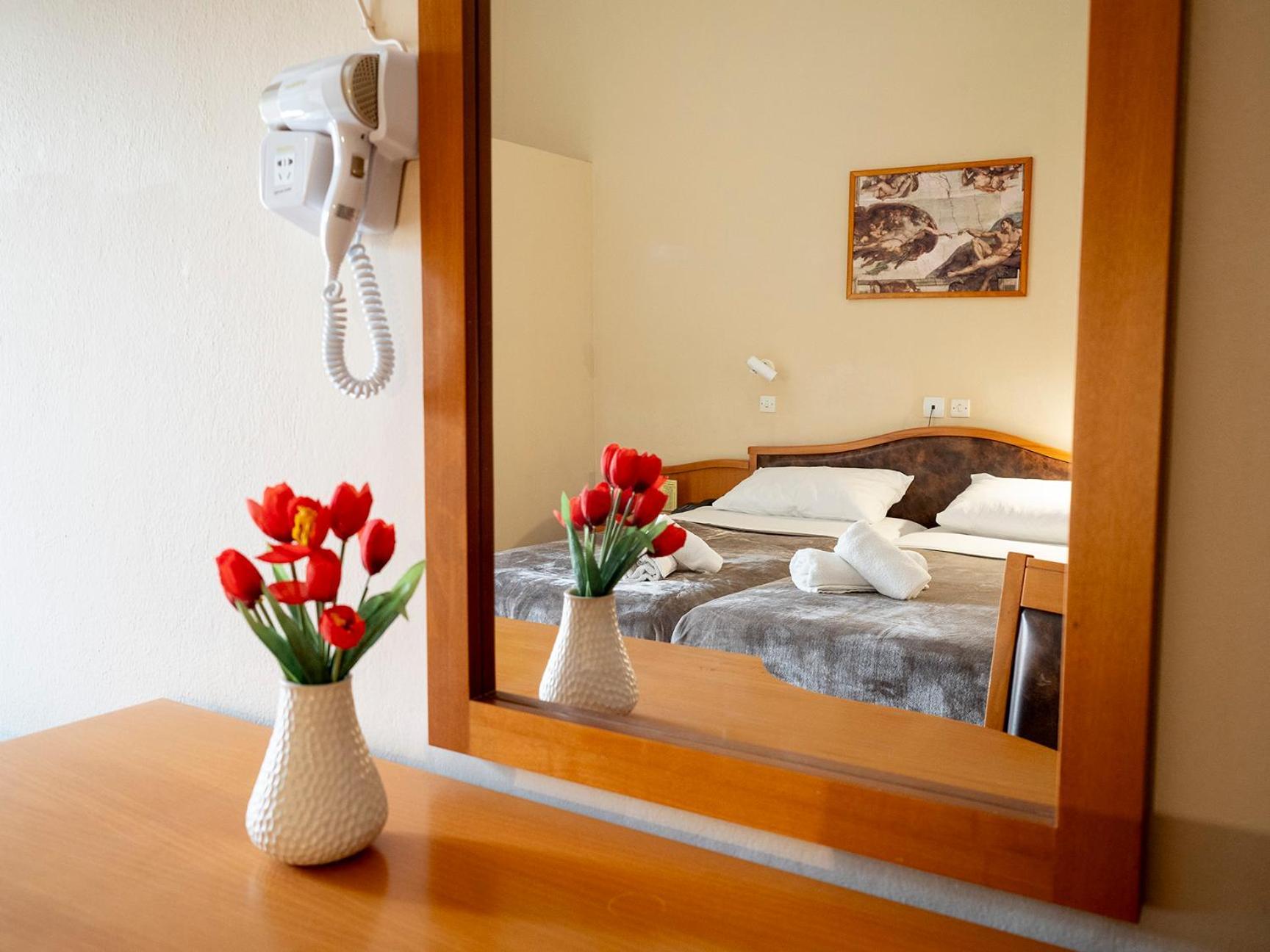 Sappho Hotel Skala Eresou Exterior photo